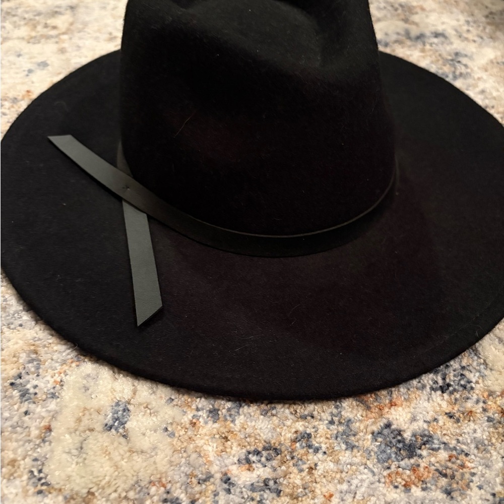 Universal Thread Black Wide-Brim Hat - Picture 2 of 4